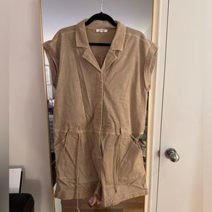 Splendid tan draw string romper size L